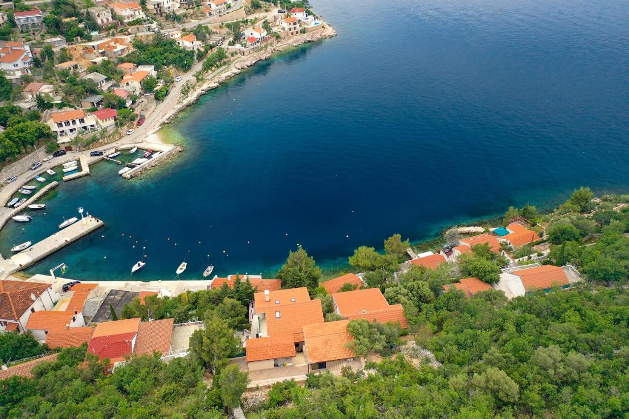 Villa Relax , With Seaview And Two Pools Near Beach Starigrad  Exteriér fotografie