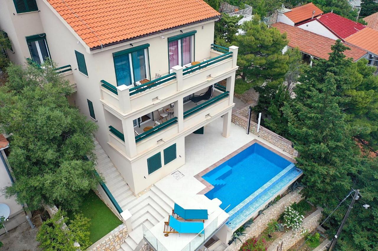 Villa Relax , With Seaview And Two Pools Near Beach Starigrad  Exteriér fotografie