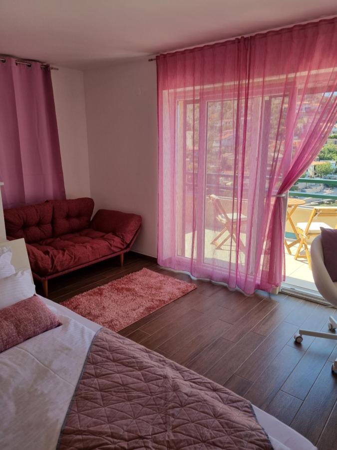 Villa Relax , With Seaview And Two Pools Near Beach Starigrad  Exteriér fotografie
